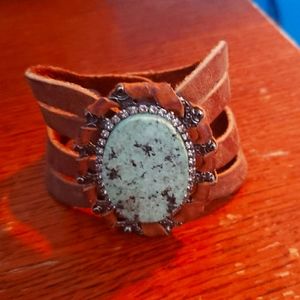 Leather rock bracelet